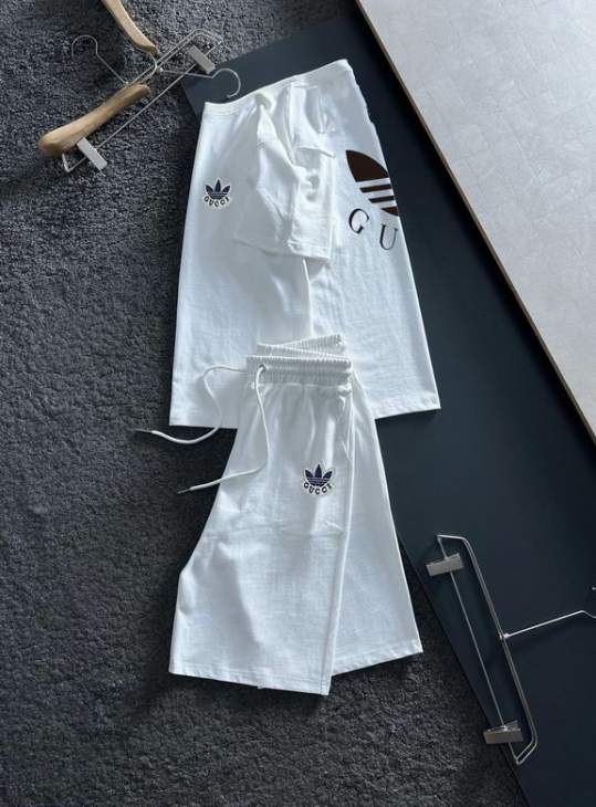 Picture of Gucci Shirt Pant Suits _SKUGucciM-5XLkdtn5222214